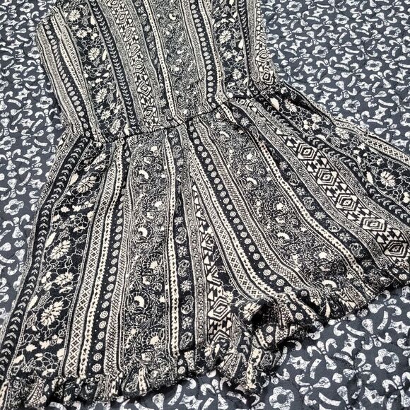 American Eagle Romper   - Picture 4 of 9